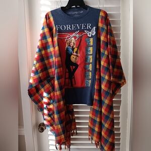 Upcycled Dolly Parton Tshirt / Poncho
